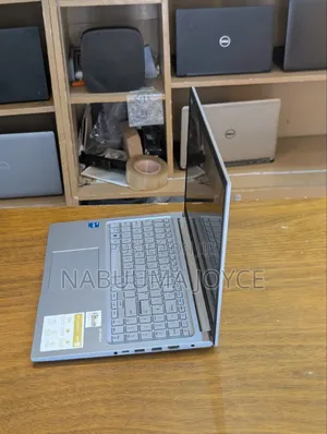 New Laptop Asus Vivobook Go 15 8GB Intel Core i7 SSD 256GB