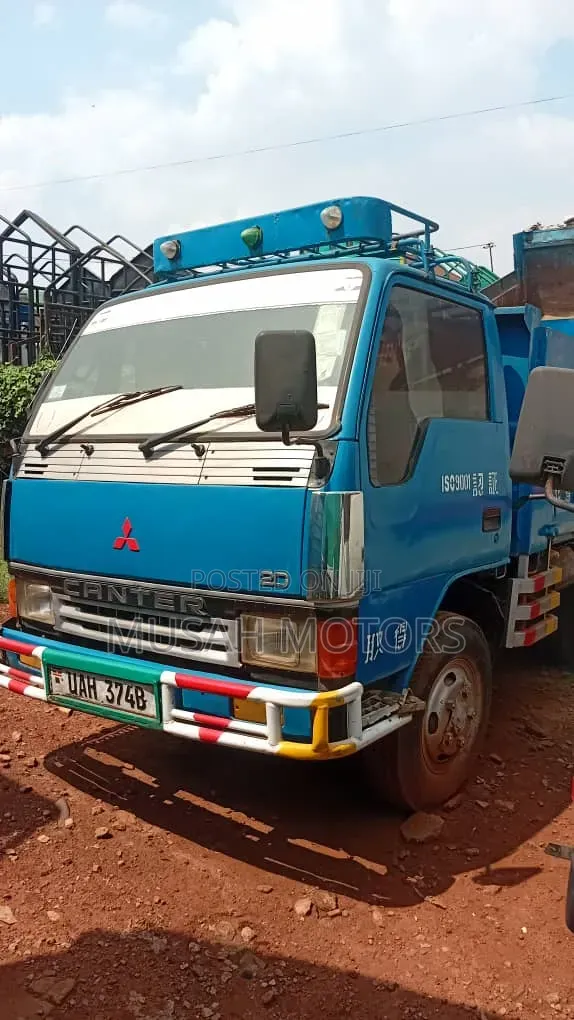 Canter Tipper