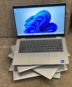 New Laptop Dell Latitude 5320 2-in-1 16GB Intel Core i7 SSD 512GB