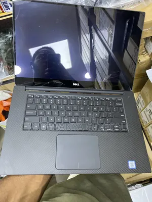 New Laptop Dell Precision 5520 16GB Intel Core i7 SSD 512GB