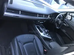 Audi Q7 2018 Black