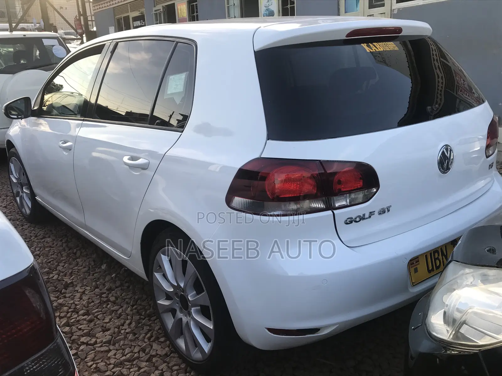 Volkswagen Golf 2009 White