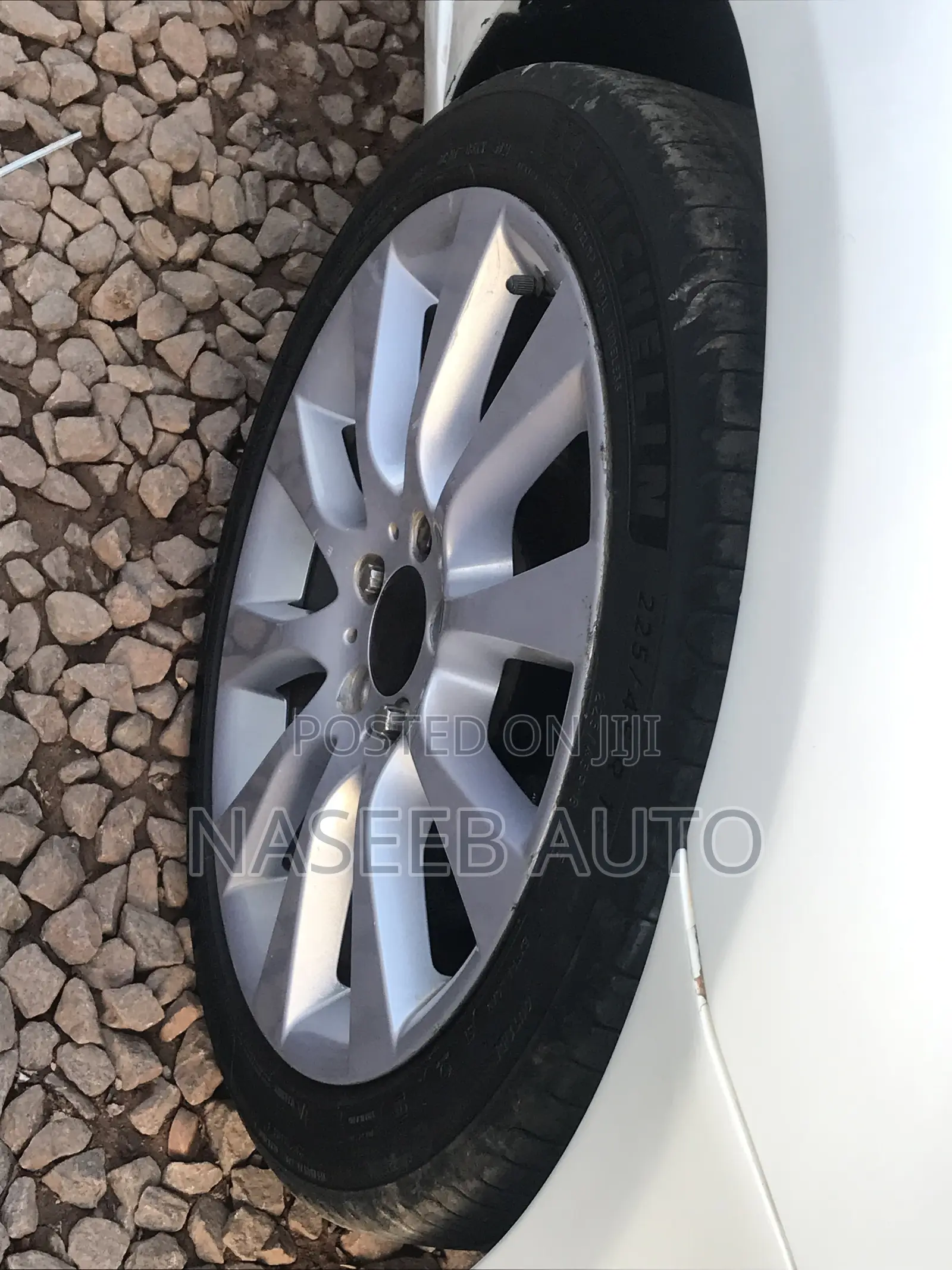 Volkswagen Golf 2009 White