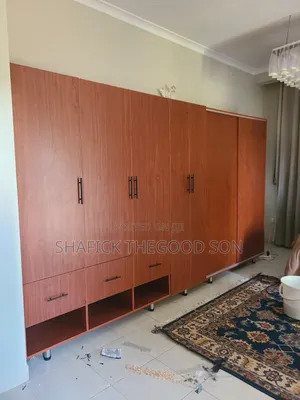 Inbuilt Wardrobe