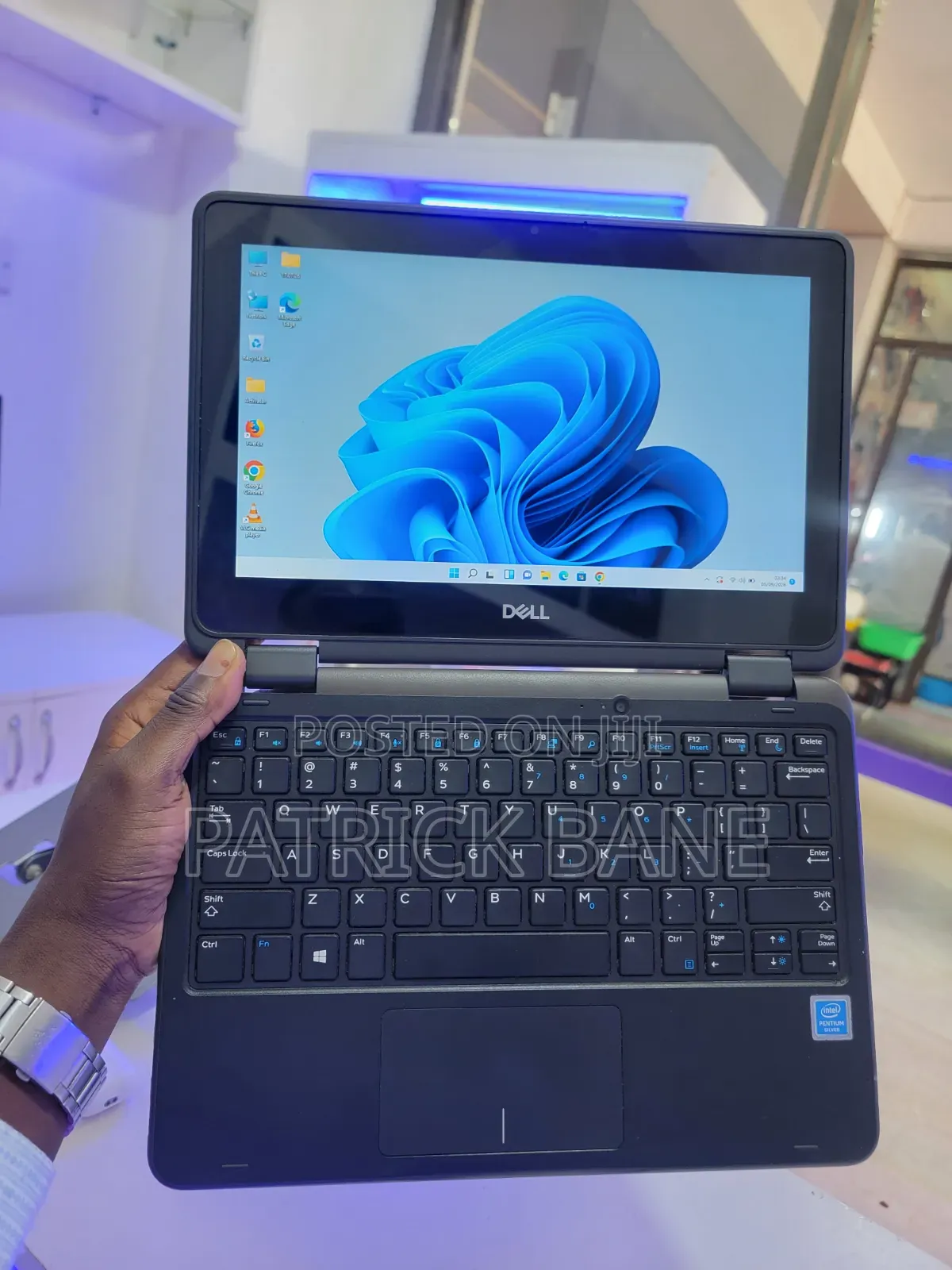 Laptop Dell Latitude 3190 2-in-1 4GB Intel Pentium SSD 128GB