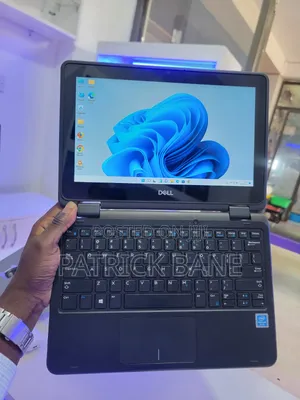 Laptop Dell Latitude 3190 2-in-1 4GB Intel Pentium SSD 128GB