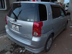 Toyota Raum 2006 Silver