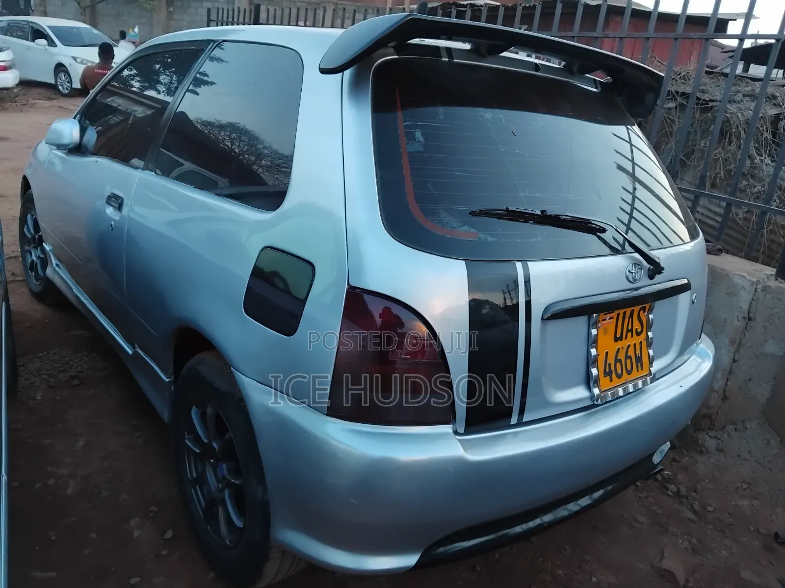 Toyota Starlet 2002 Silver