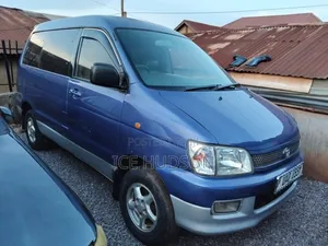 Toyota Noah 2001 Blue