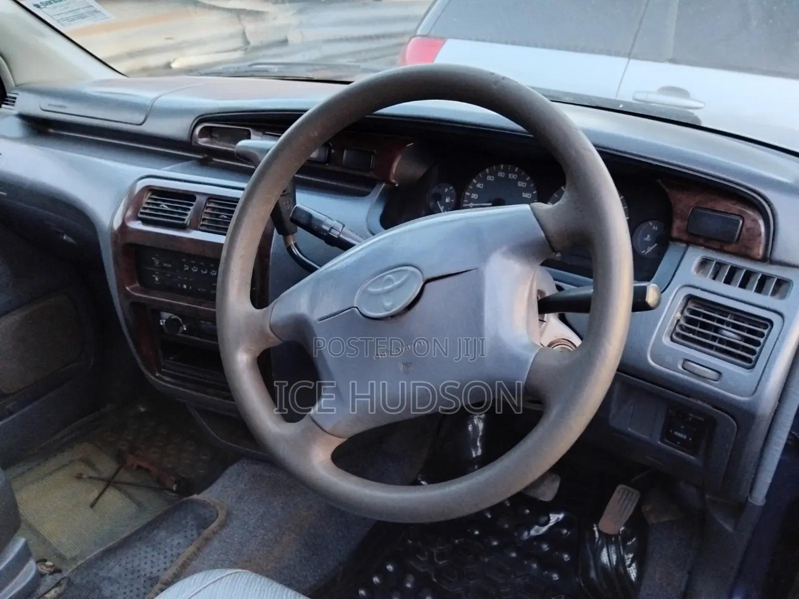Toyota Noah 2001 Blue