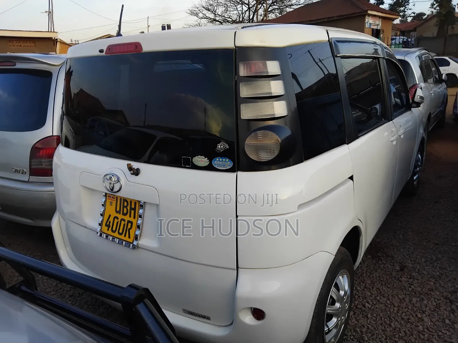 Toyota Sienta 2006 White