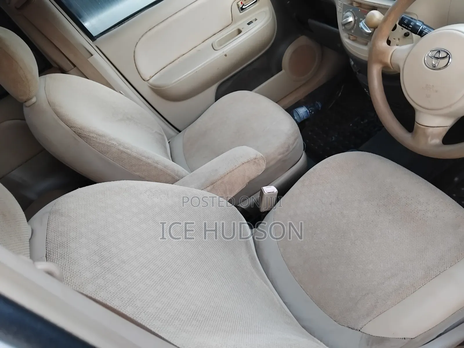 Toyota Sienta 2006 White
