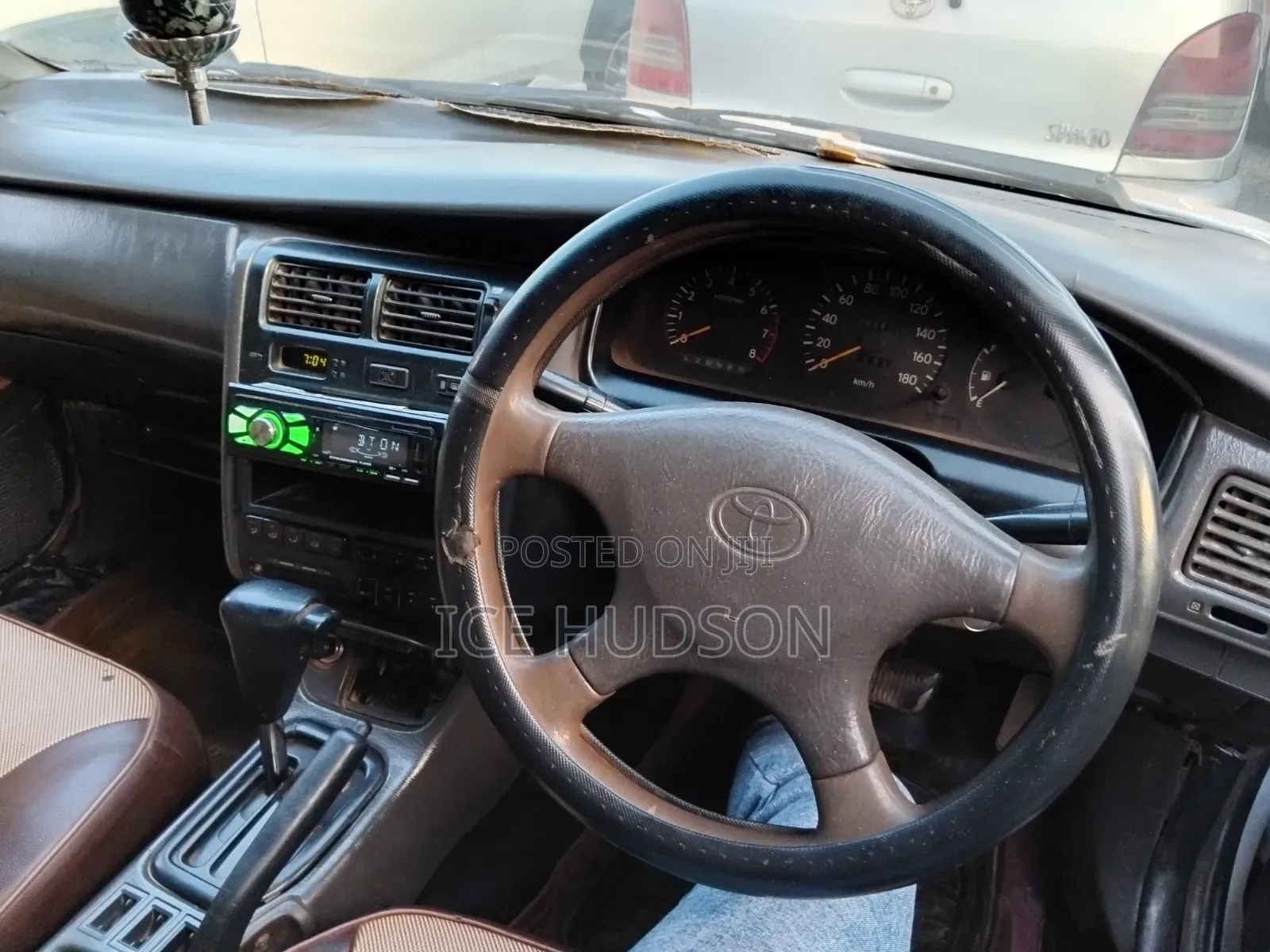 Toyota Corona 1999 White
