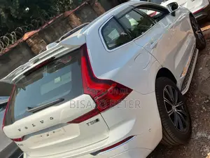Volvo XC60 2019 White