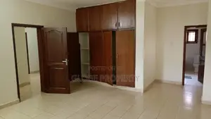Office Room for Rent.