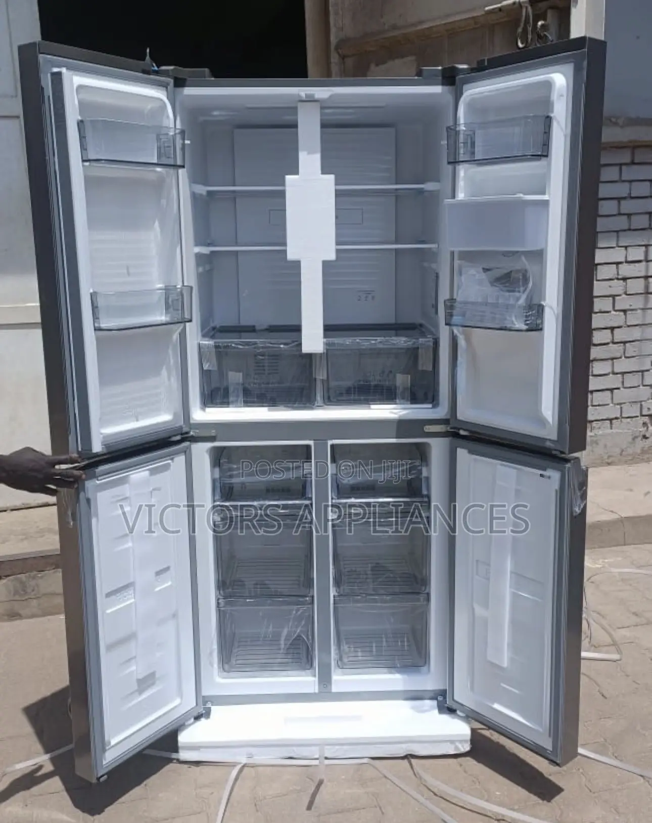 Hisense 515L 4 Door Refrigerator With a Water Dispenser