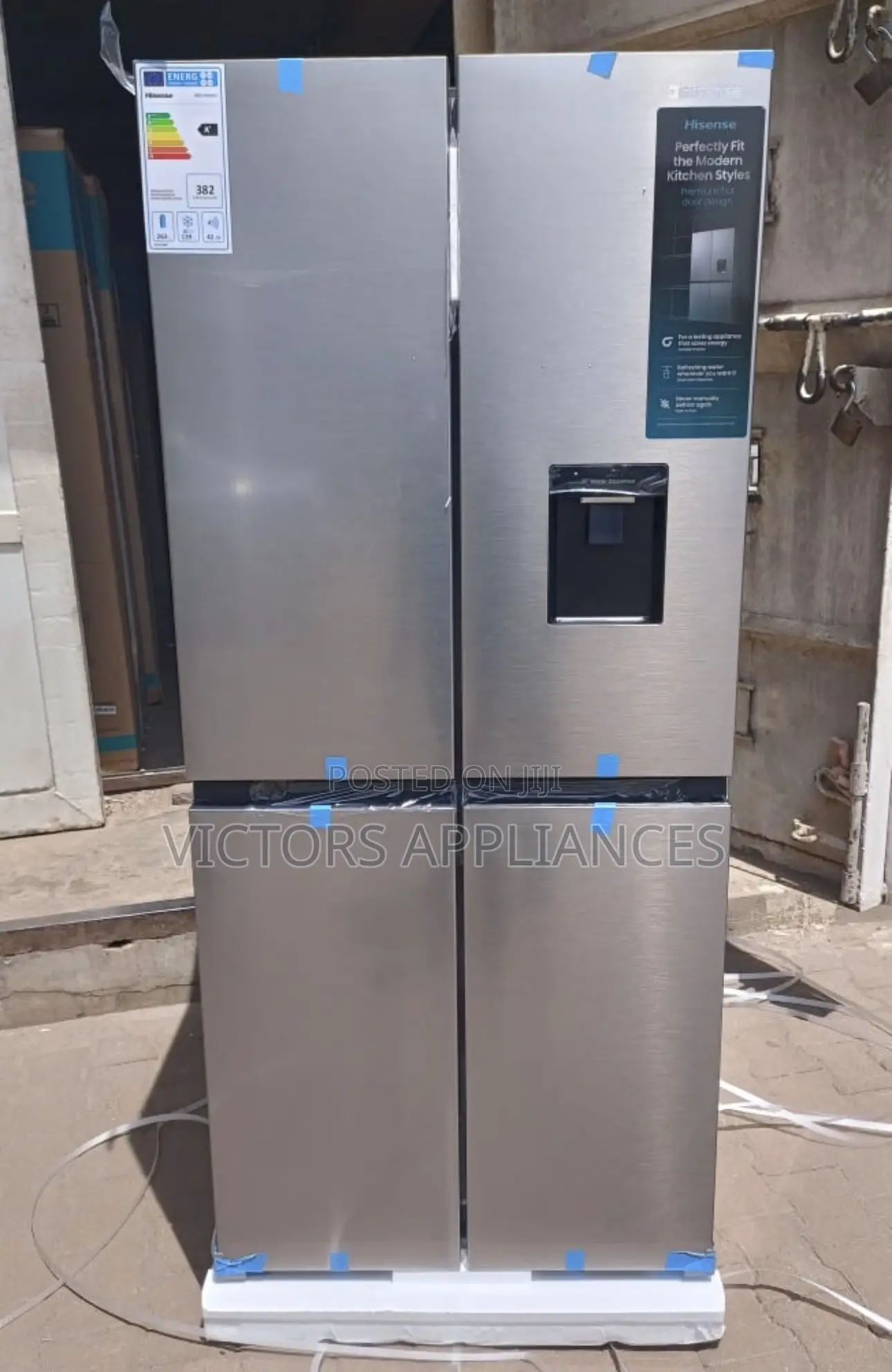 Hisense 515L 4 Door Refrigerator With a Water Dispenser