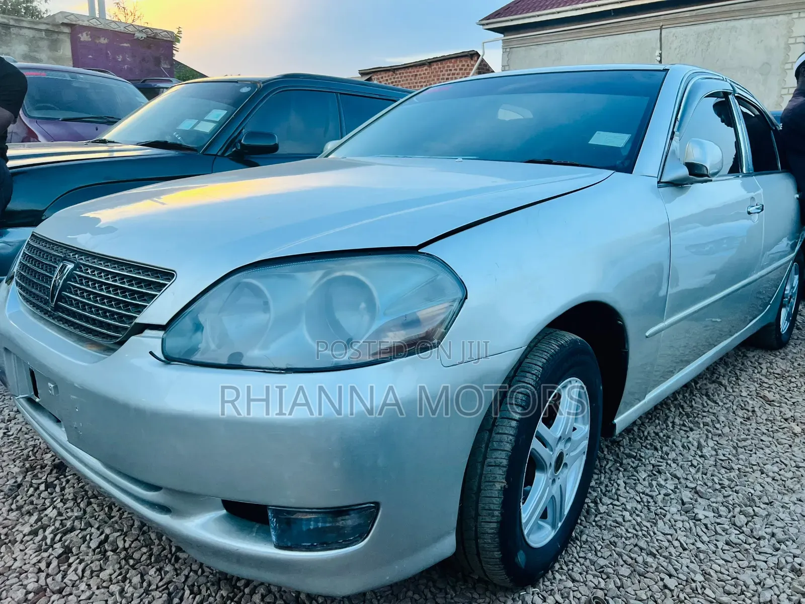 Toyota Mark II 2002 Silver