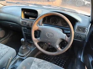 Toyota Carib 2002 Silver