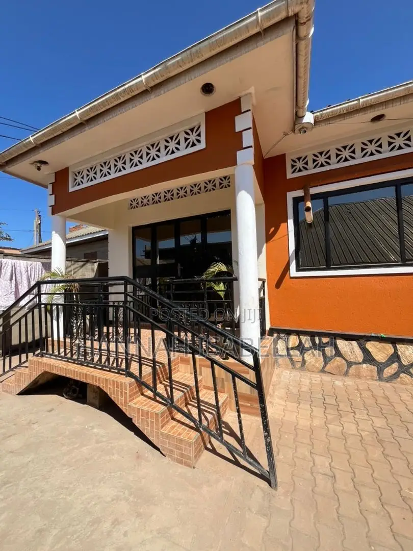 2bdrm House in Ndejje, Makindye for sale