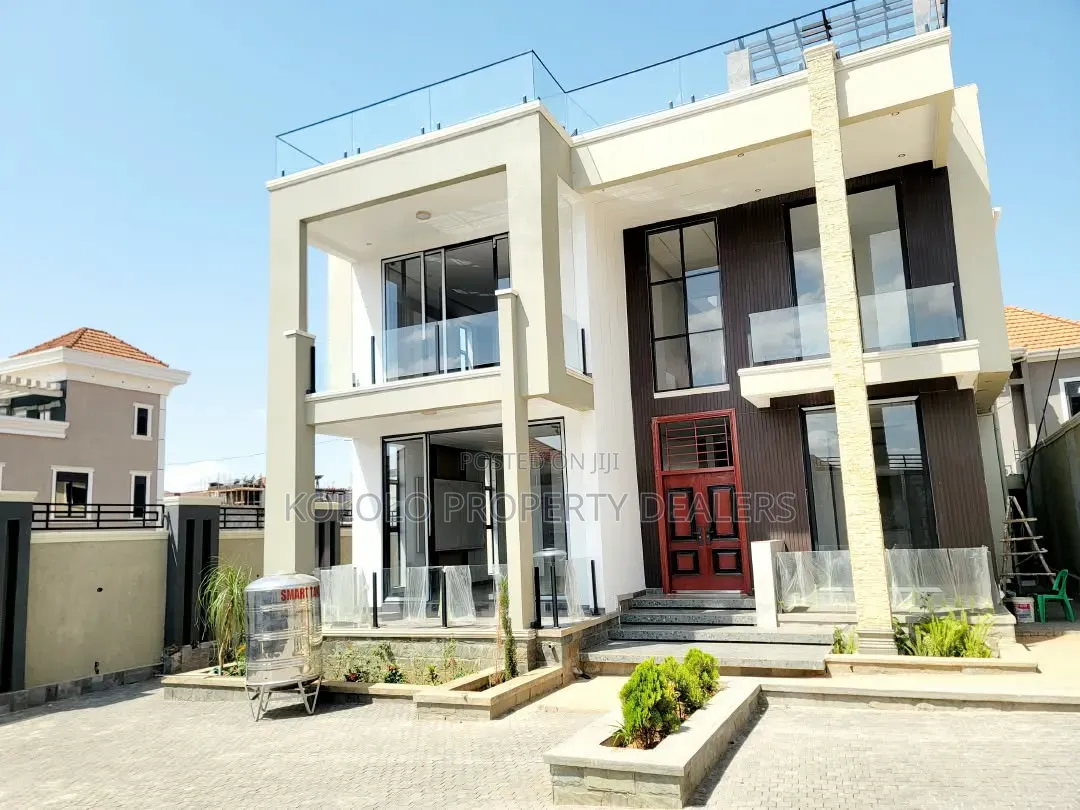 4bdrm Mansion in Munyonyo, Central Division for sale