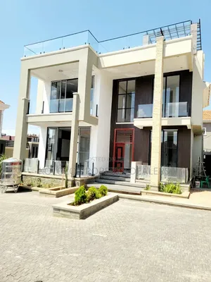 4bdrm Mansion in Munyonyo, Central Division for sale