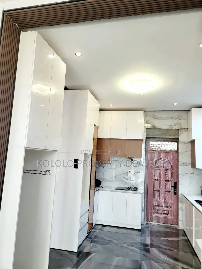 4bdrm Mansion in Munyonyo, Central Division for sale