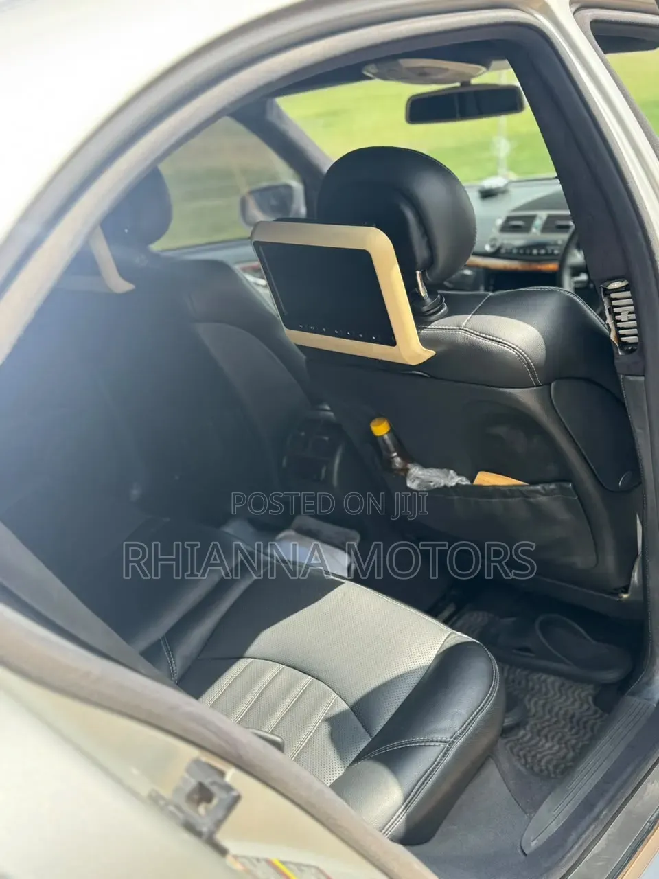 Mercedes-Benz E240 2007 Silver