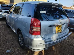 Toyota Wish 2005 Ivory