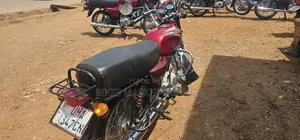 Bajaj Boxer 2025 Red