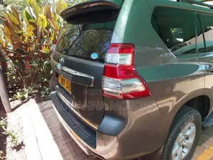 Toyota Land Cruiser Prado 2017