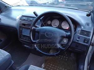 Toyota Ipsum 1999 Beige