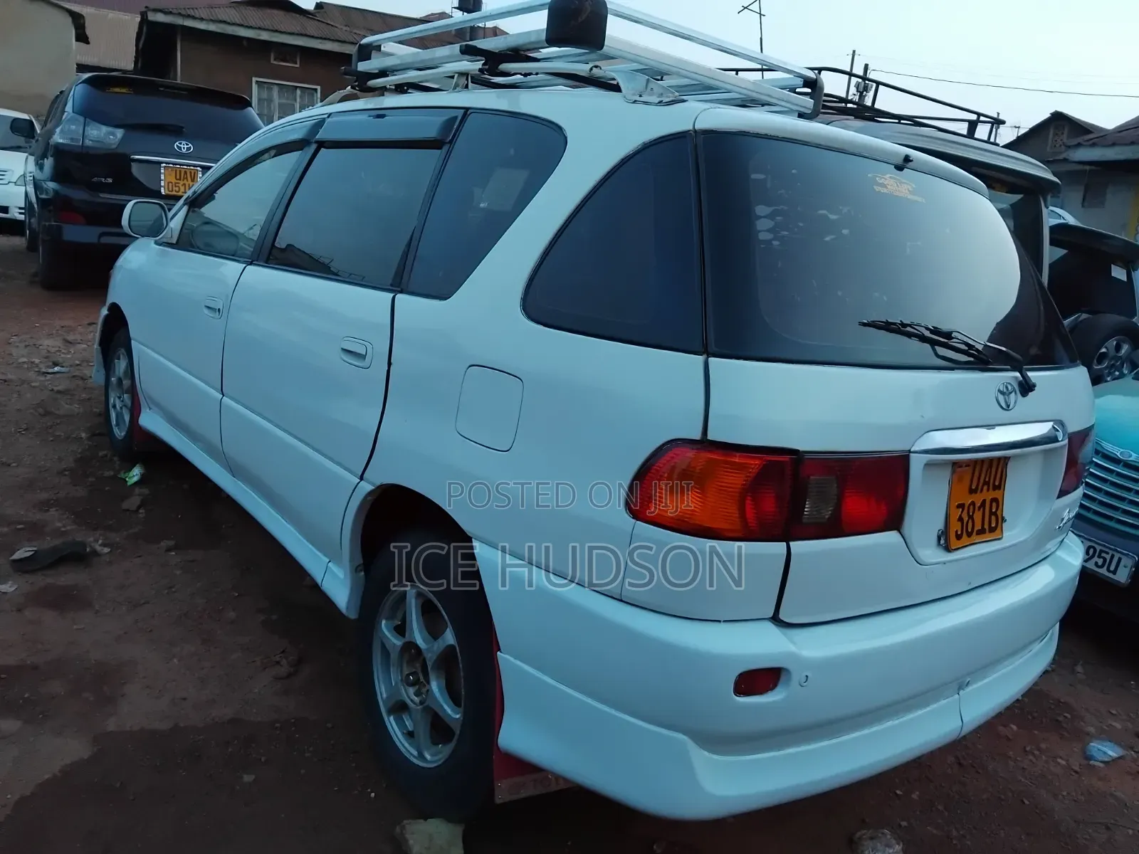 Toyota Ipsum 1999 Beige