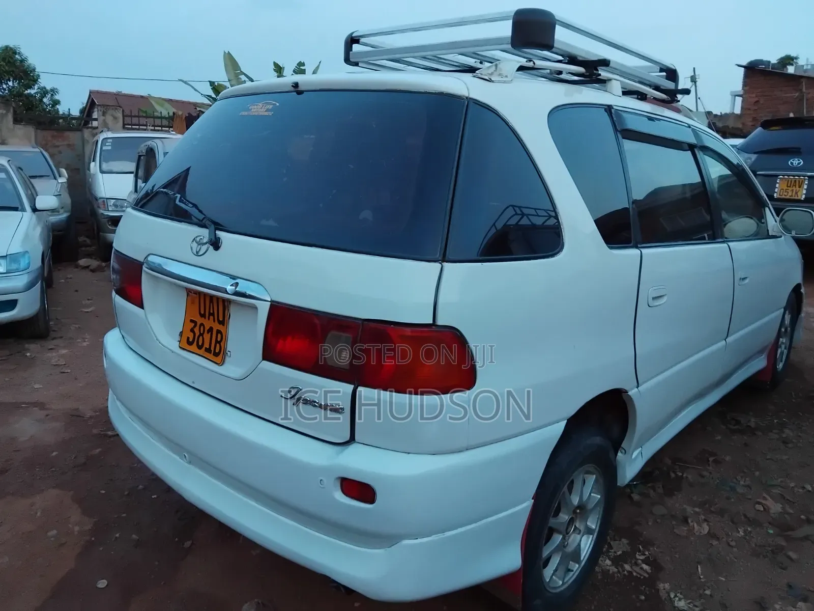 Toyota Ipsum 1999 Beige