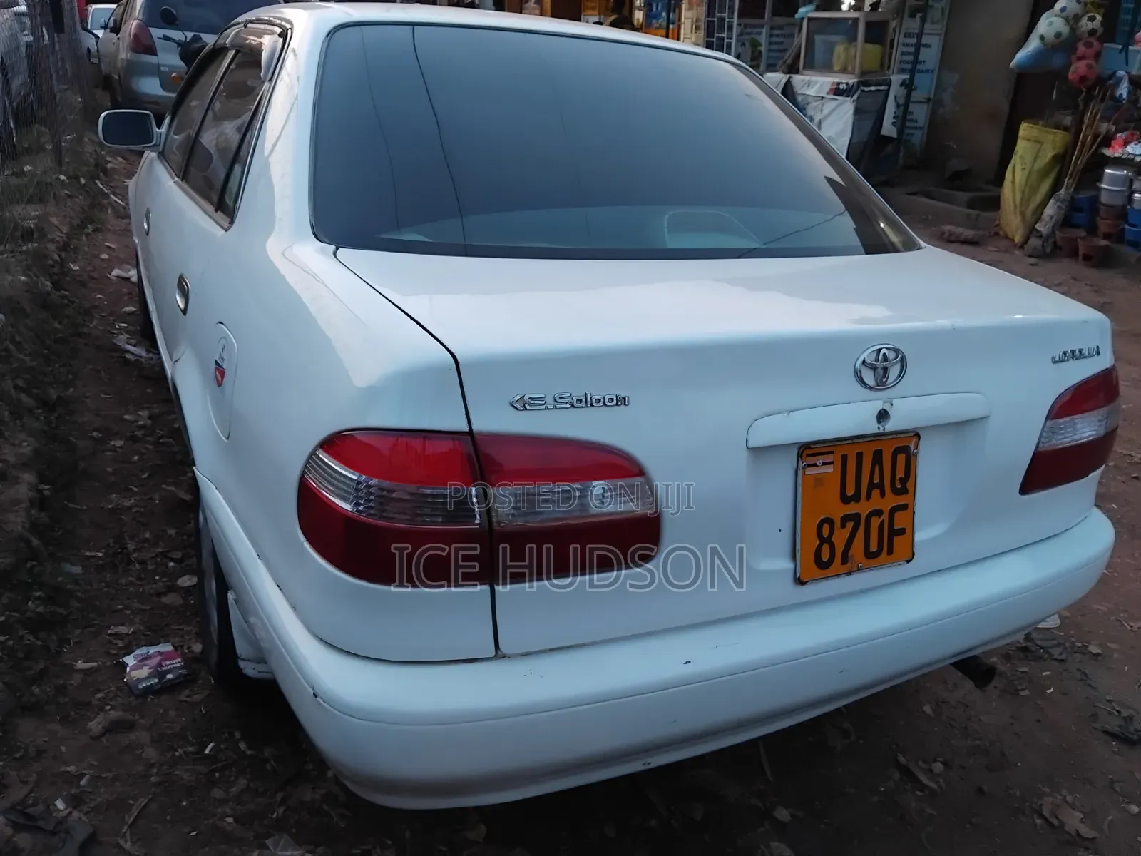 Toyota Corolla 2000  White 