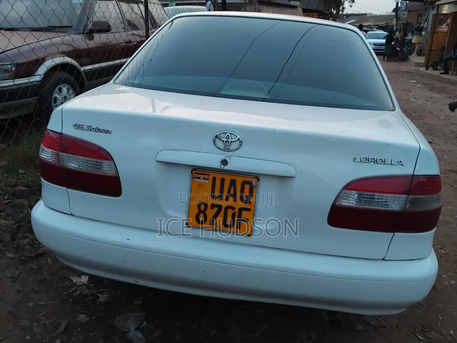 Toyota Corolla 2000  White 