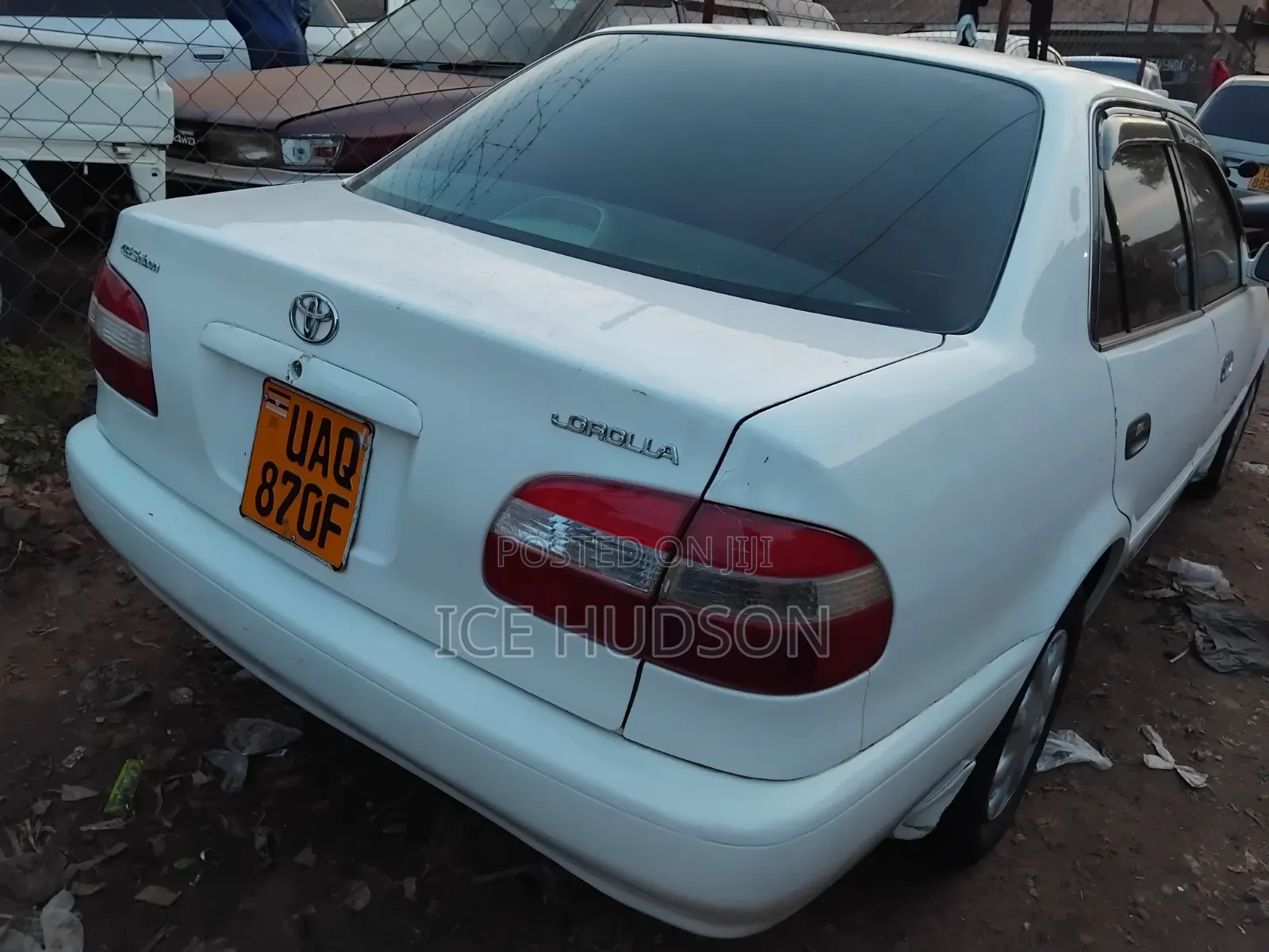 Toyota Corolla 2000  White 