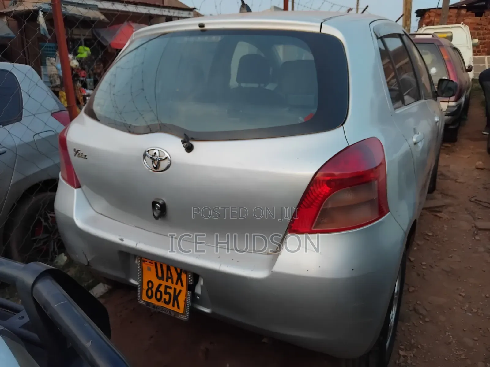 Toyota Vitz 2009 Ivory