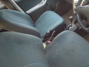 Toyota Vitz 2009 Ivory