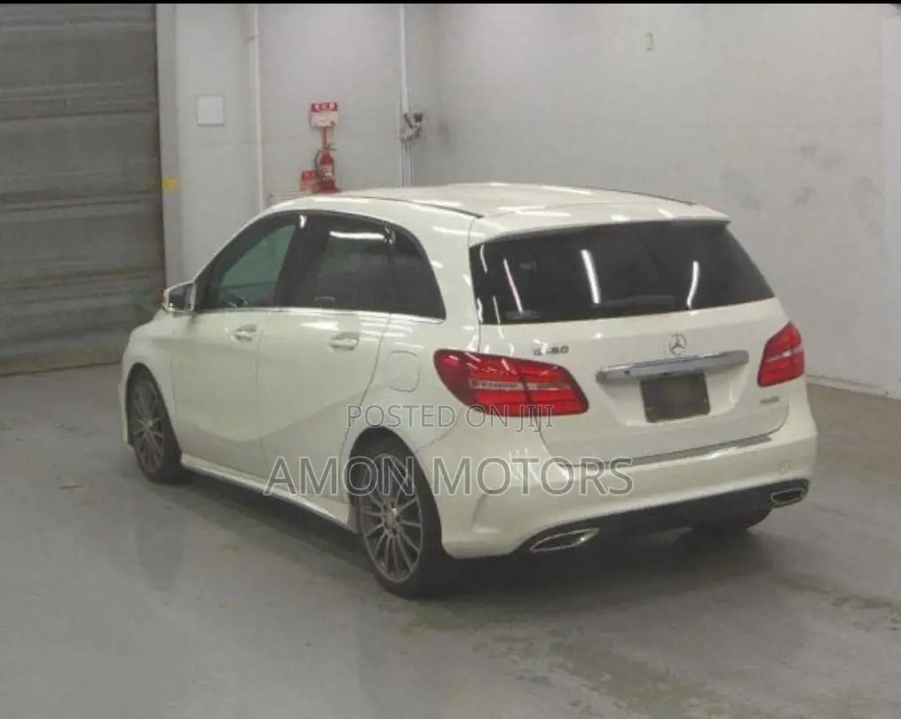 Mercedes-Benz B-Class 2017 White