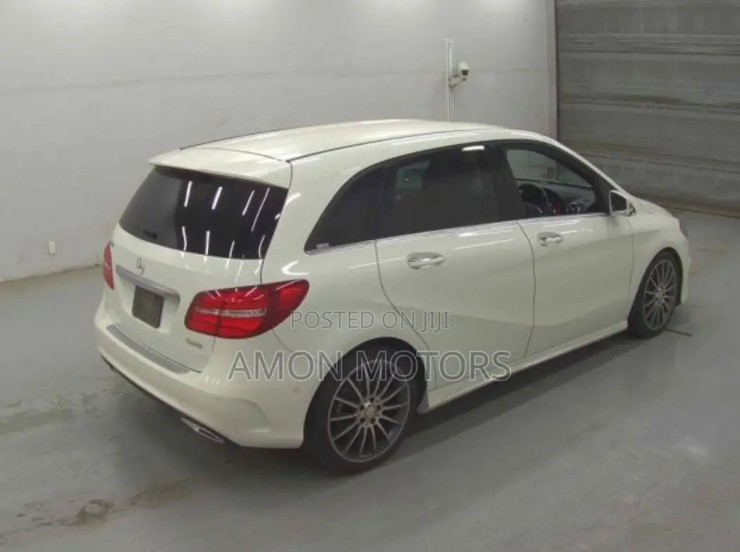 Mercedes-Benz B-Class 2017 White