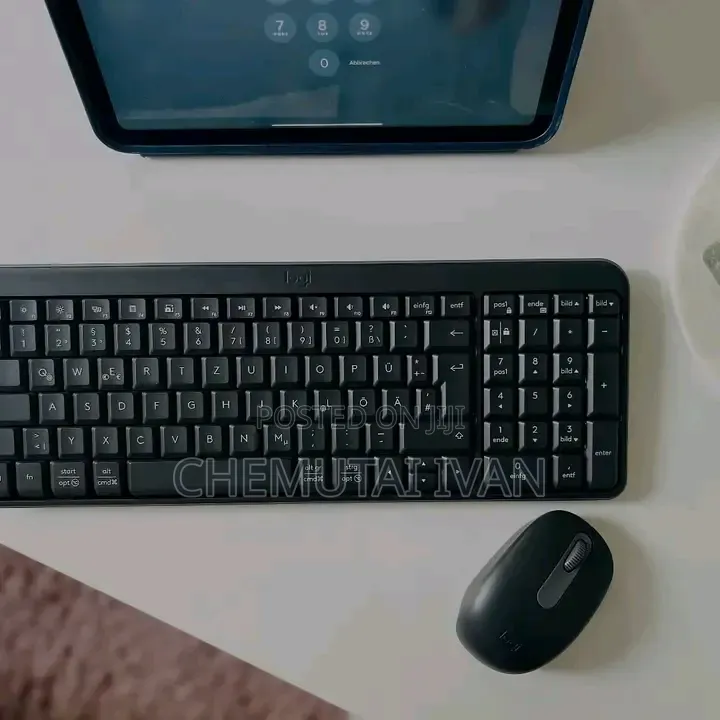 Logitech Wireless Keyboard and Mouse Set Original