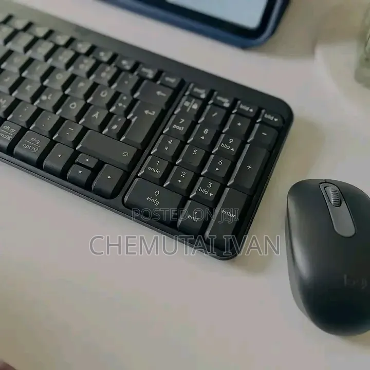 Logitech Wireless Keyboard and Mouse Set Original