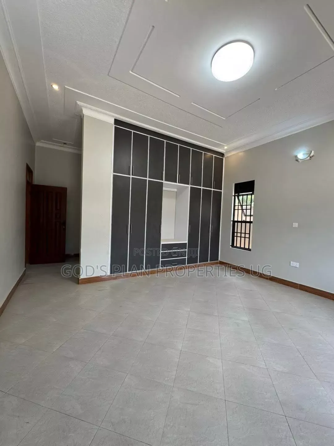 3bdrm Apartment in Mbuya Bugolobi, Central Division for rent