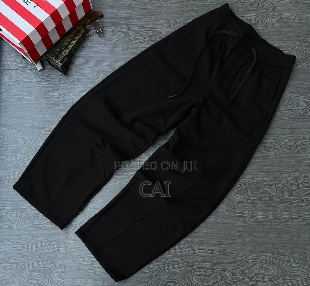 Casual, Loose-Fit Drawstring Sweatpants. Black, Grey