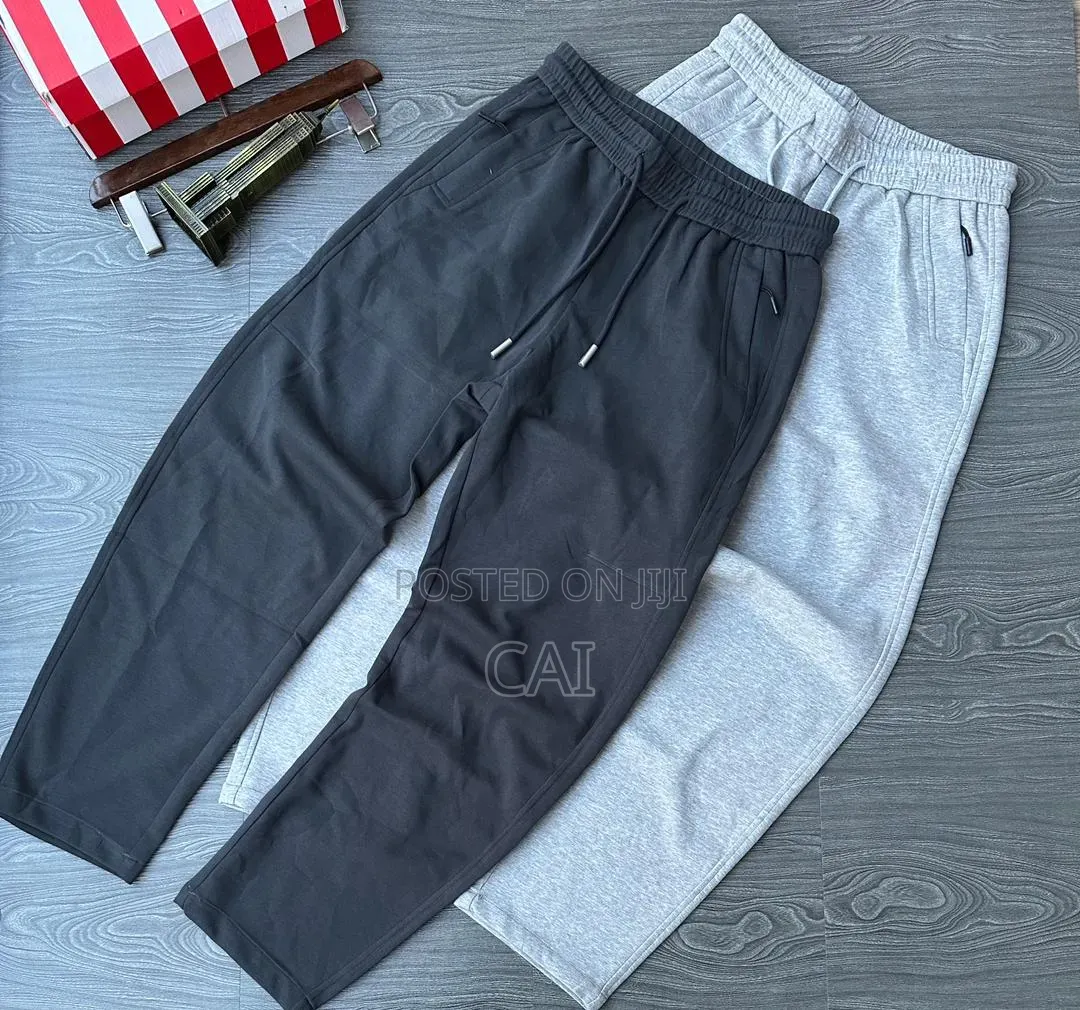 Casual, Loose-Fit Drawstring Sweatpants. Black, Grey