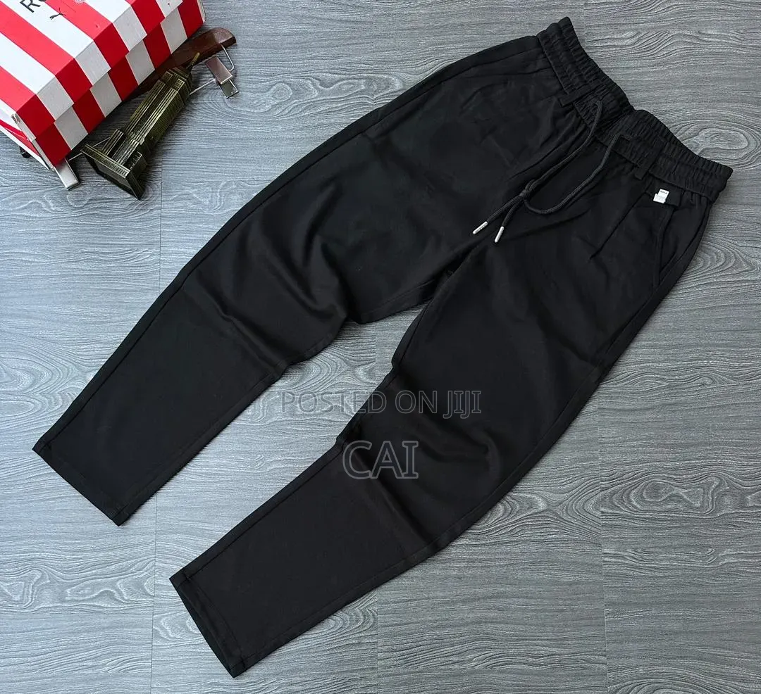 Casual, Loose-Fit Drawstring Sweatpants. Black, Grey
