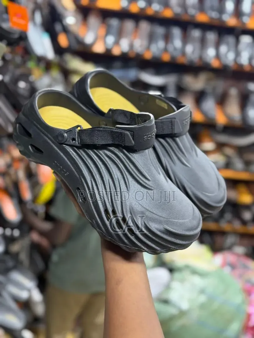 Crocs Echo Wave Clogs,