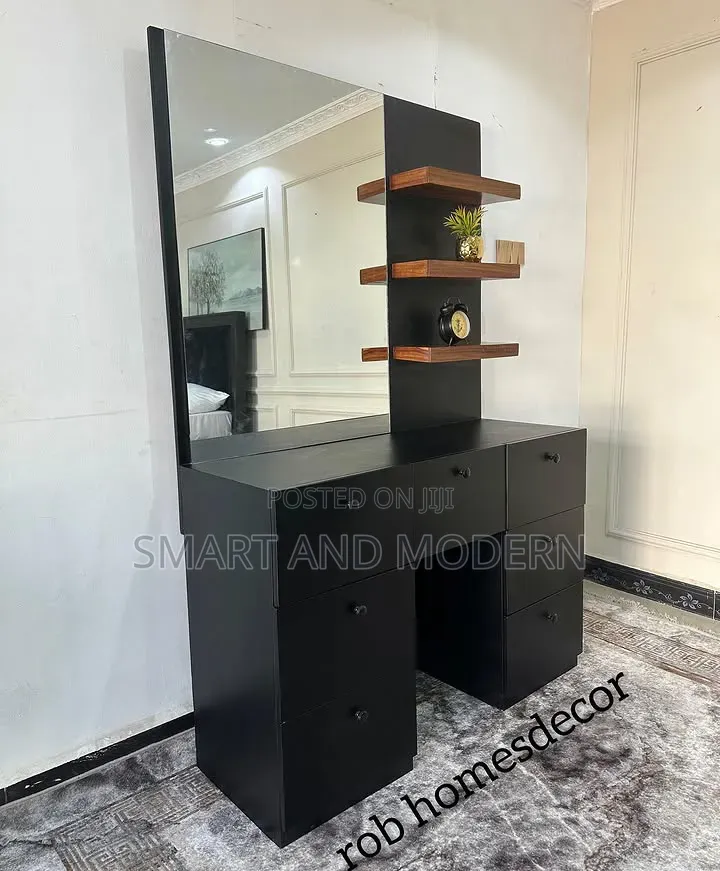 Dressing Mirror_ Dressing _Room Available _Chassis Quality _