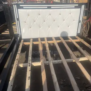 5by6 Golden Button Bed